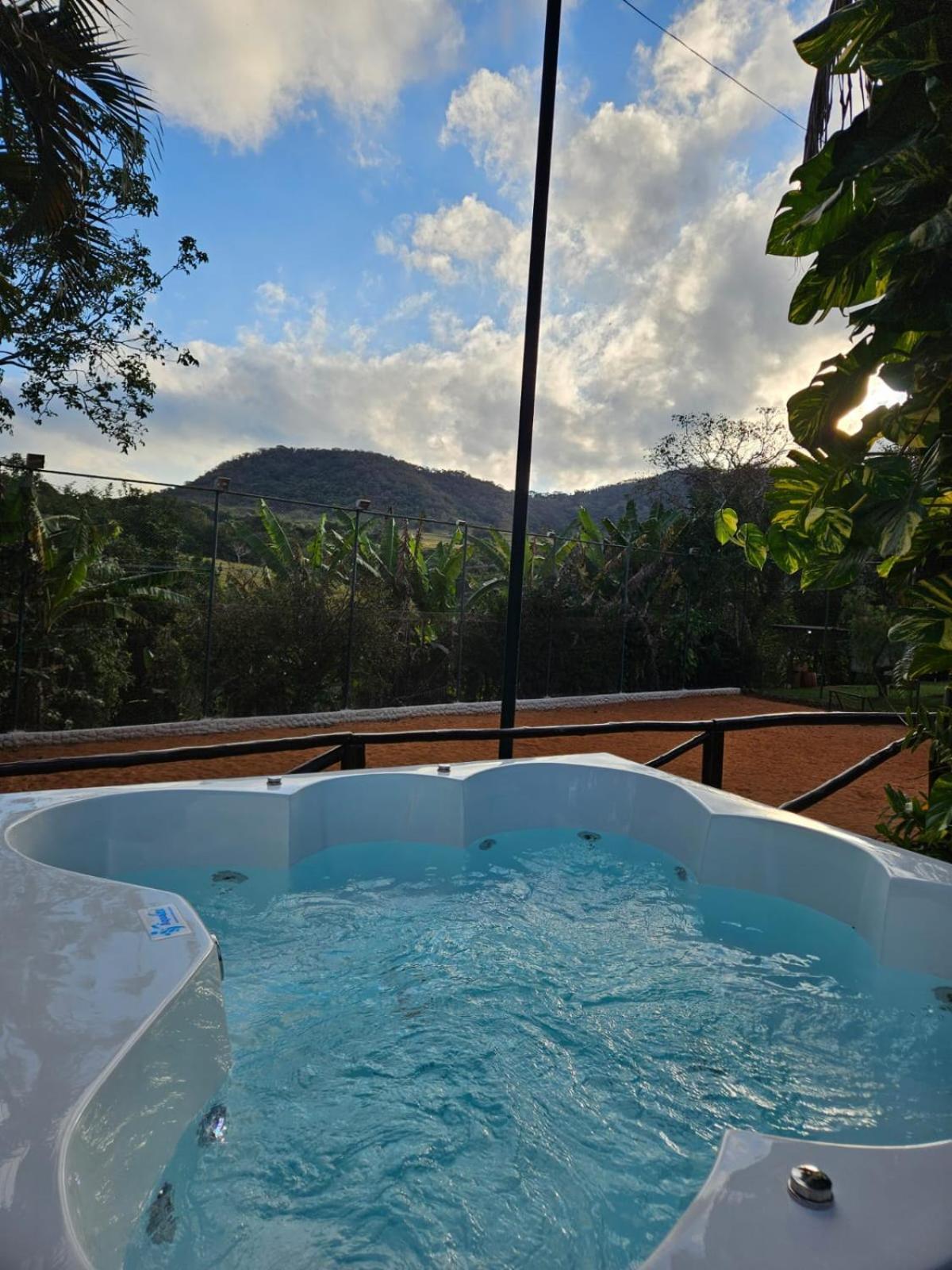 Cabana Hostel Sobrado Ecopark Aguas de Sao Pedro Bilik gambar